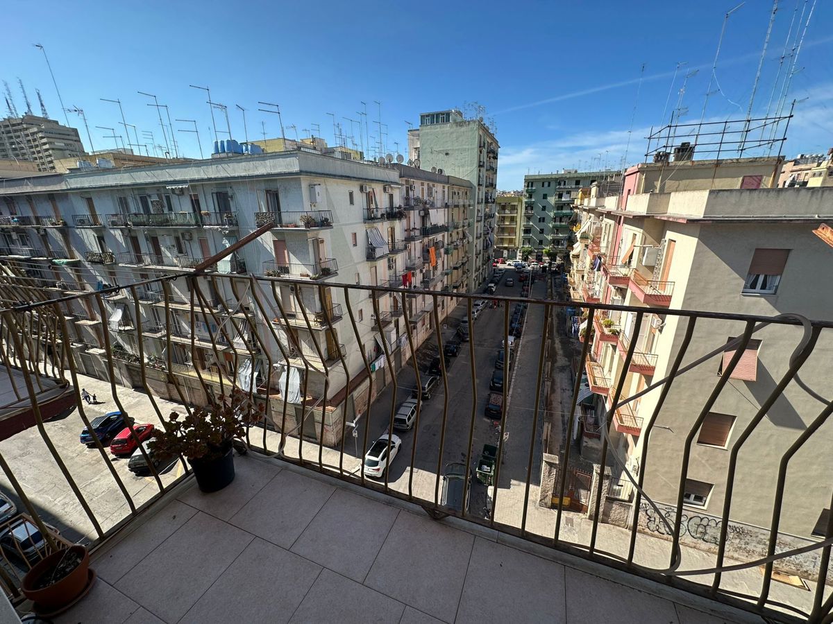 Foto 18 di 23 - Appartamento in vendita a Taranto