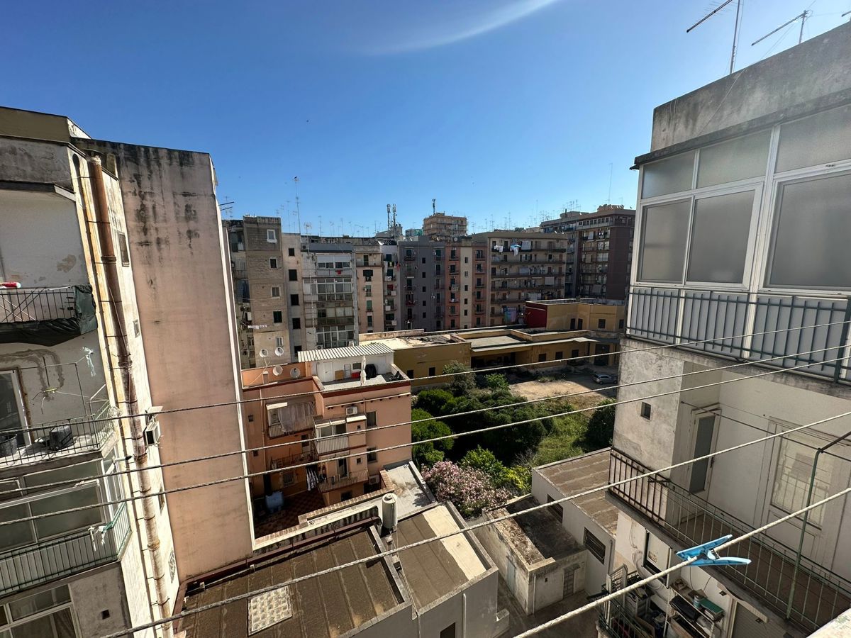 Foto 19 di 23 - Appartamento in vendita a Taranto