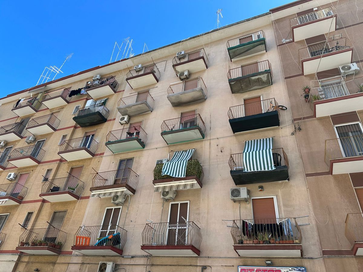 Foto 1 di 23 - Appartamento in vendita a Taranto