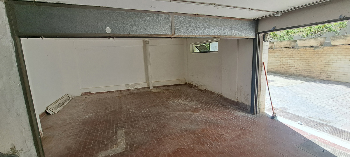 Foto 9 di 27 - Garage in vendita a Portici