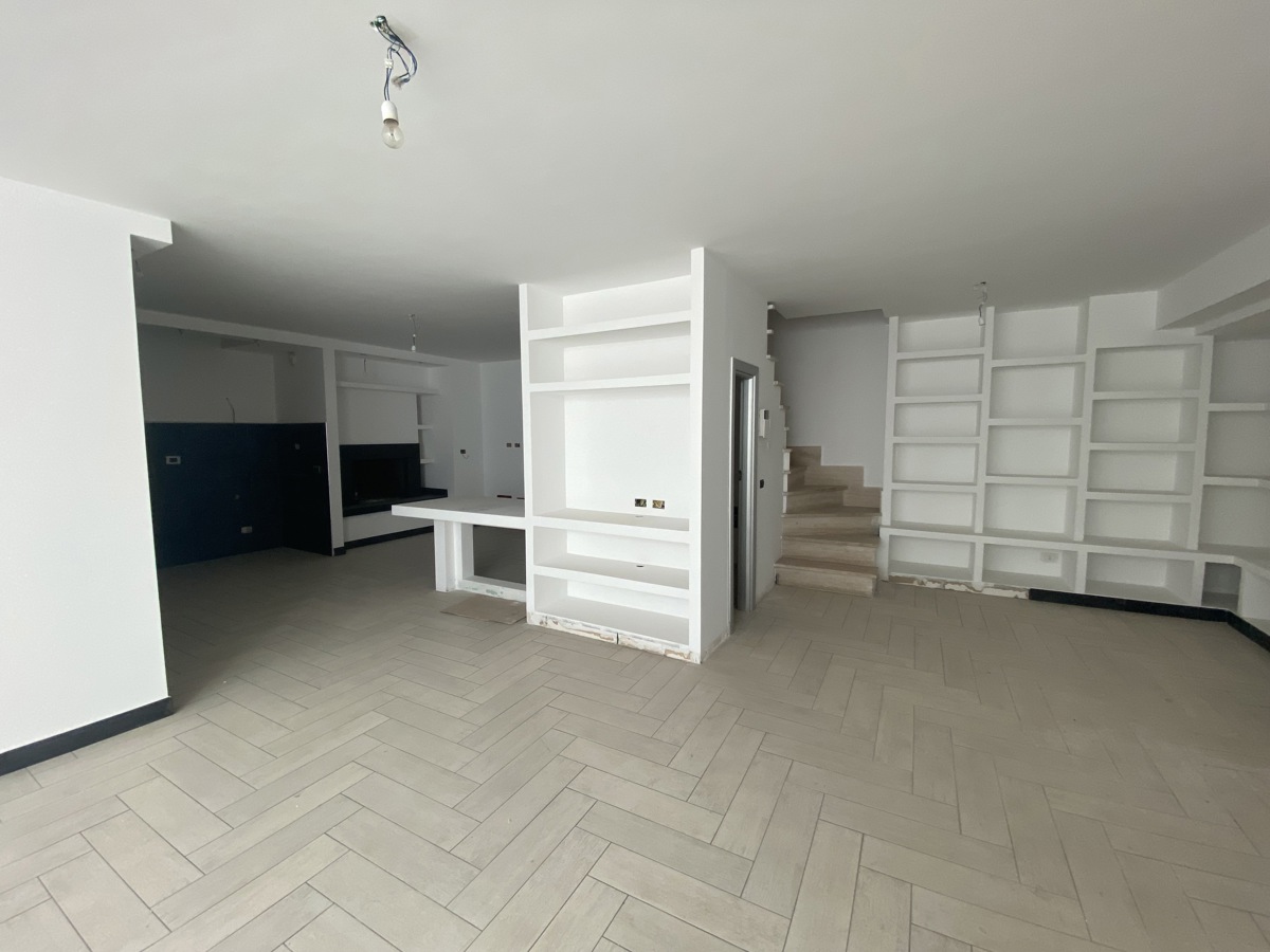 Foto 31 di 50 - Appartamento in vendita a Frascati