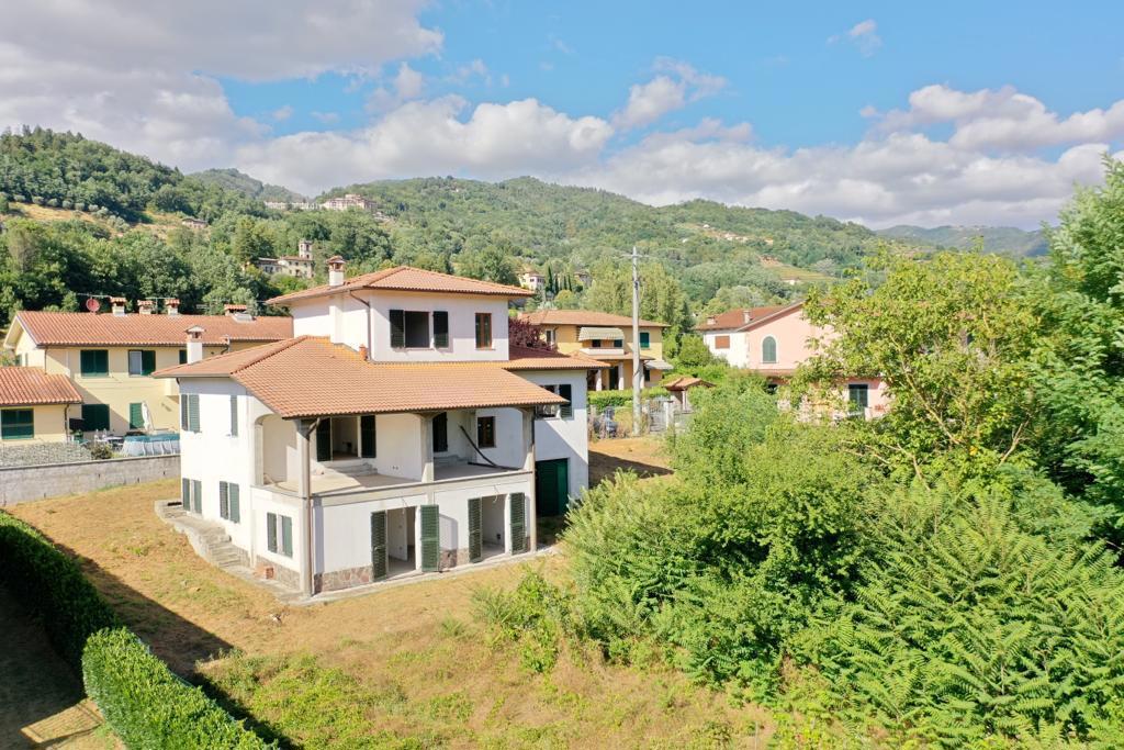 Foto 19 di 26 - Villa a schiera in vendita a Barga