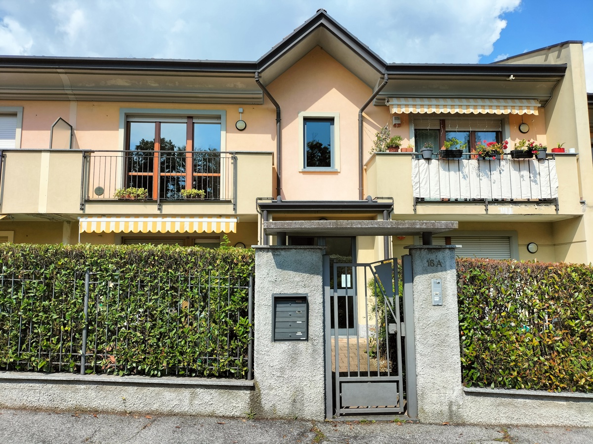 Vendita Bilocale Appartamento Laveno-Mombello Via Gorizia, 16 A 429316