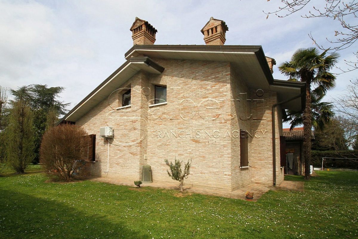 Foto 5 di 27 - Villa in vendita a Tresignana