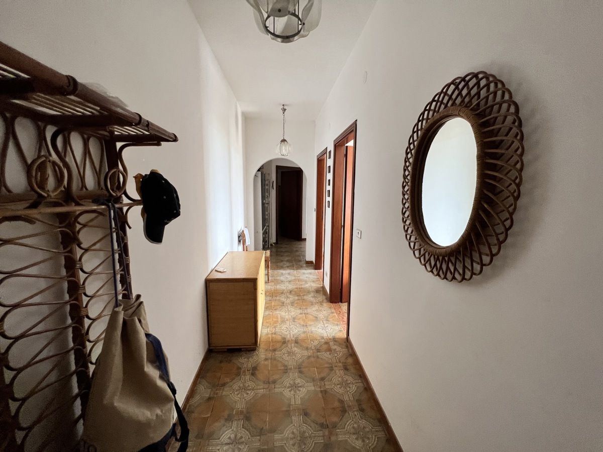 Foto 6 di 34 - Appartamento in vendita a Falconara Albanese