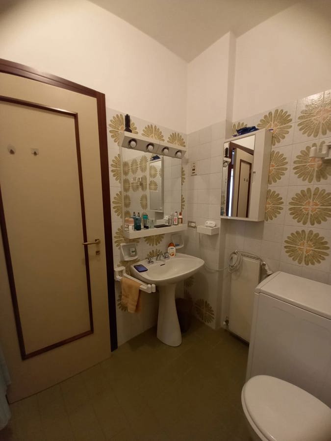 Foto 13 di 27 - Appartamento in affitto a Sanremo