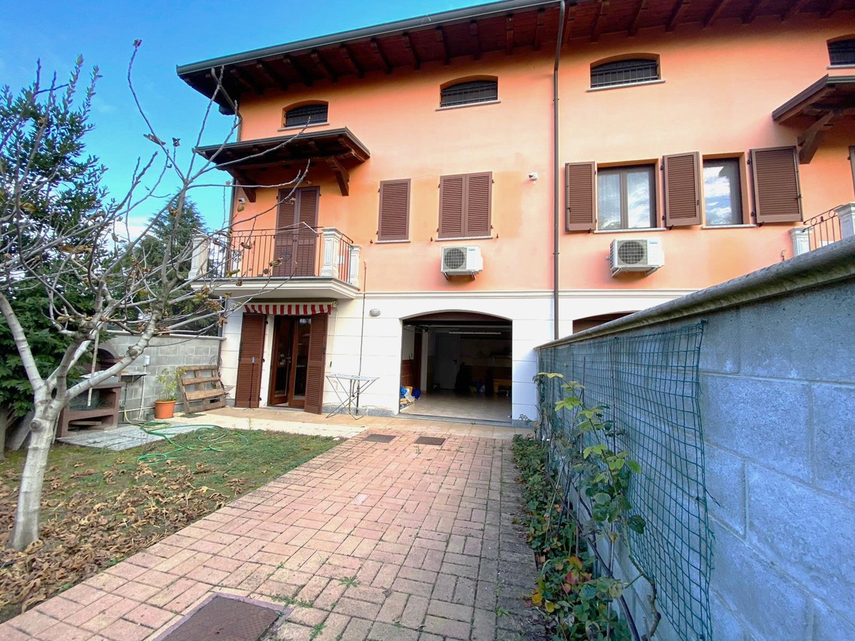 Foto 41 di 49 - Villa in vendita a Garlasco
