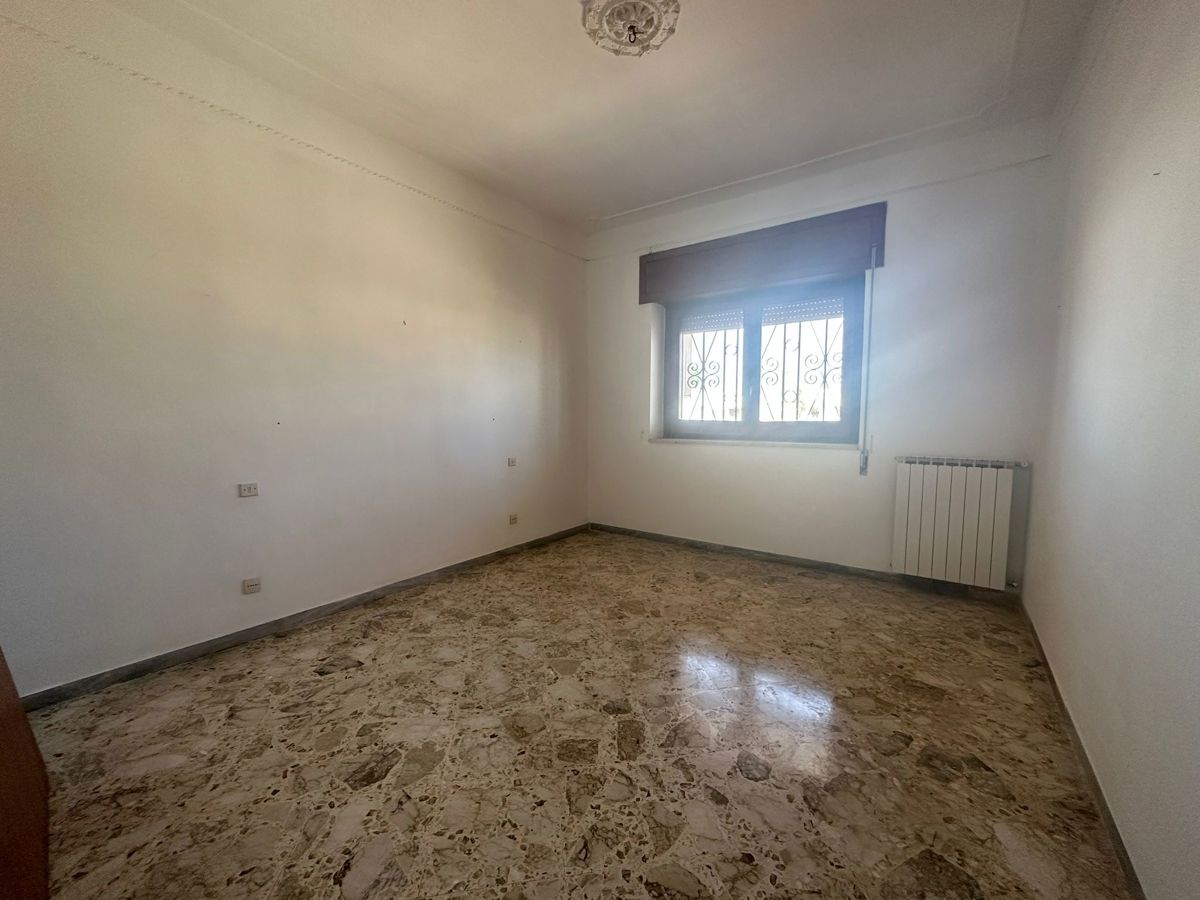 Foto 26 di 44 - Villa in vendita a Taranto