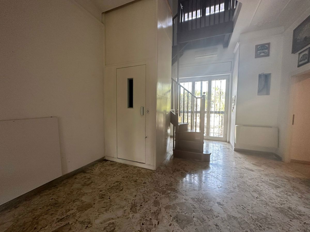 Foto 11 di 44 - Villa in vendita a Taranto