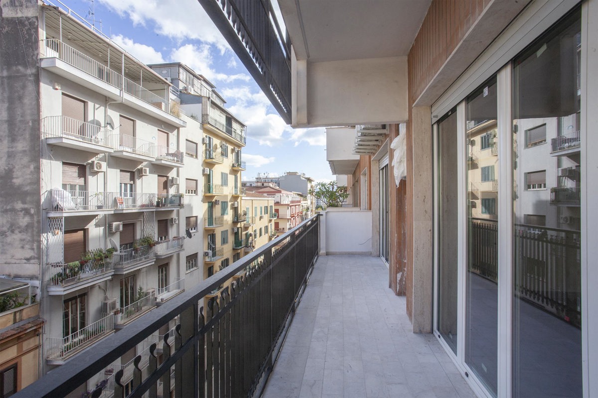 Foto 13 di 24 - Appartamento in vendita a Palermo
