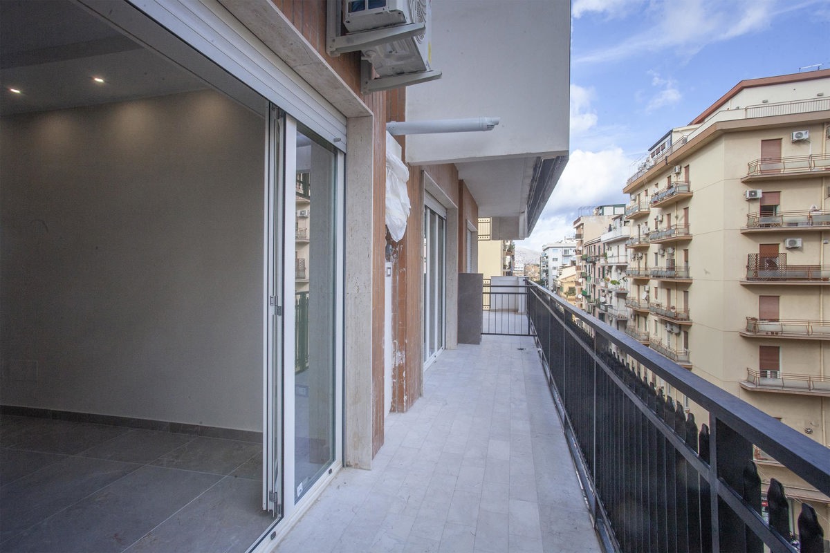 Foto 12 di 24 - Appartamento in vendita a Palermo