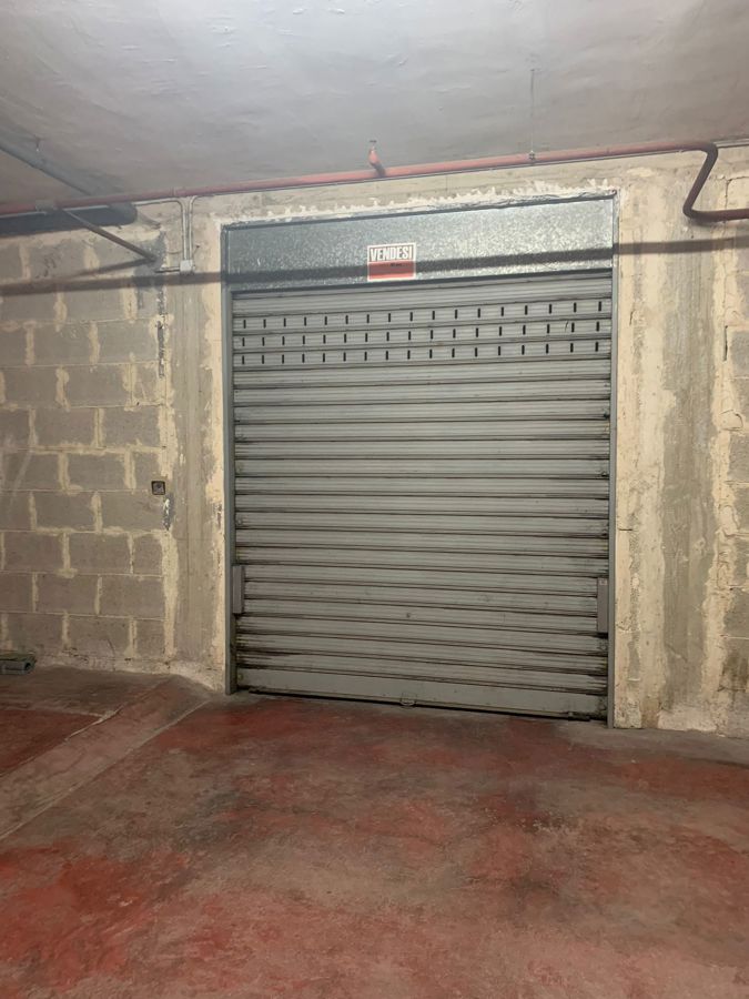 Garage/Box/Posto auto in vendita a Bari (BA)