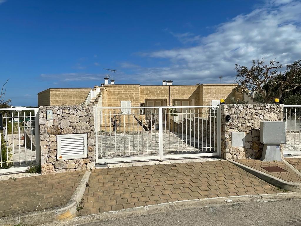 Foto 23 di 26 - Villa a schiera in vendita a Otranto