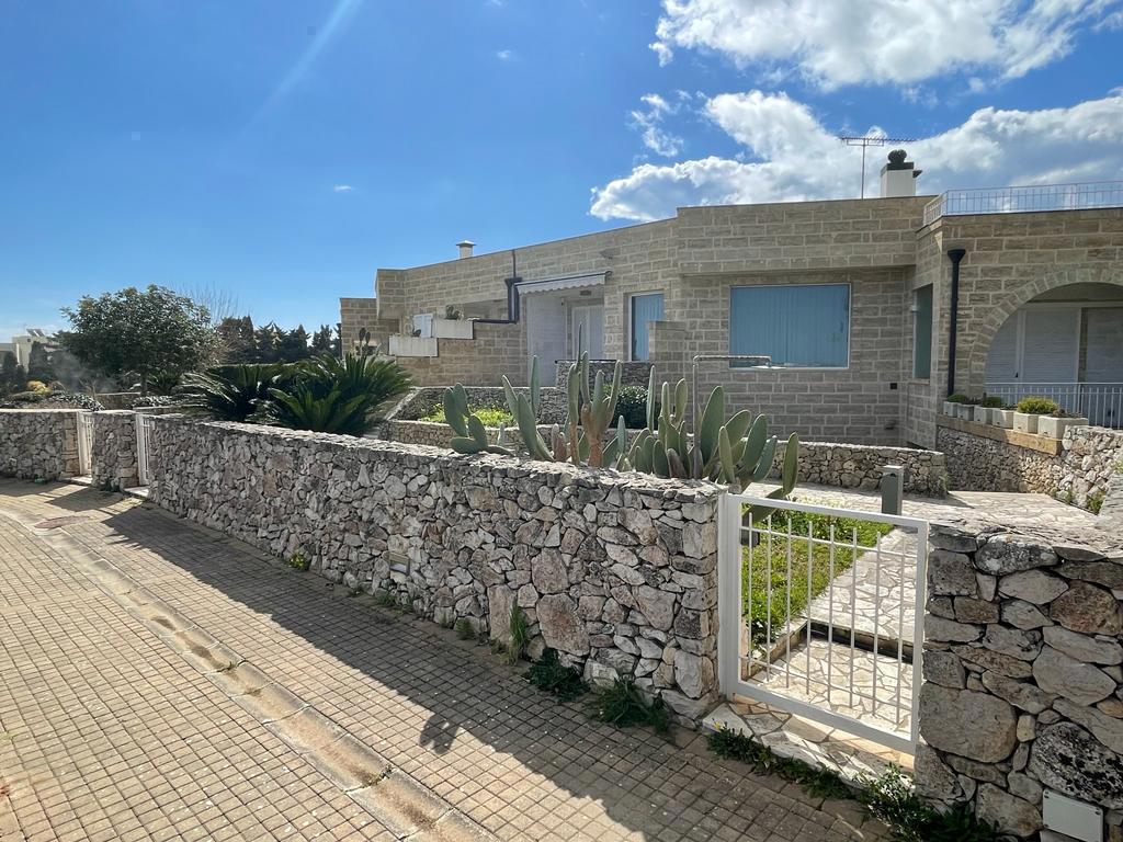 Foto 21 di 26 - Villa a schiera in vendita a Otranto