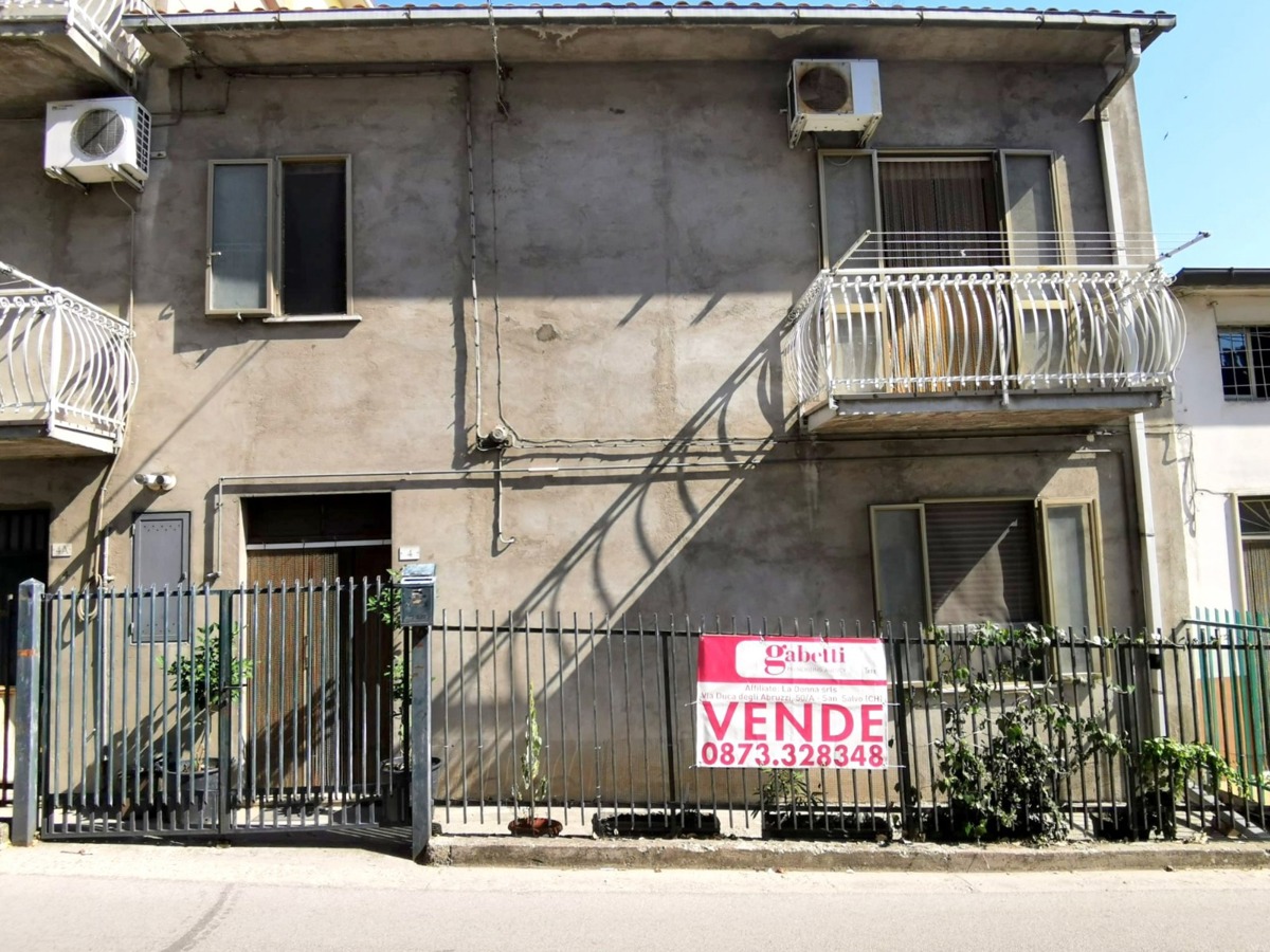 Foto 1 di 11 - Casa indipendente in vendita a San Salvo