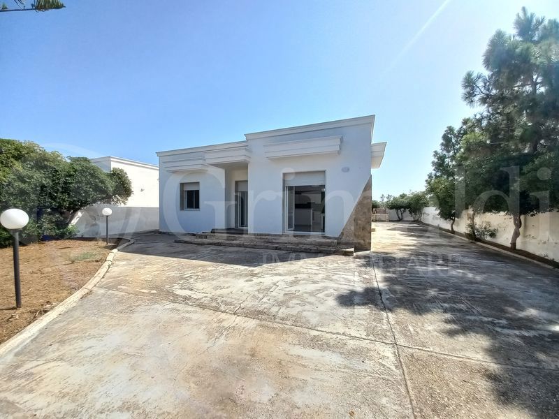 Villa in vendita a Taviano (LE)