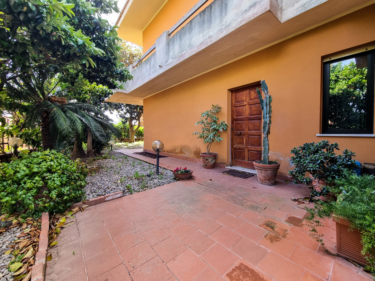 Foto 14 di 41 - Villa in vendita a Messina