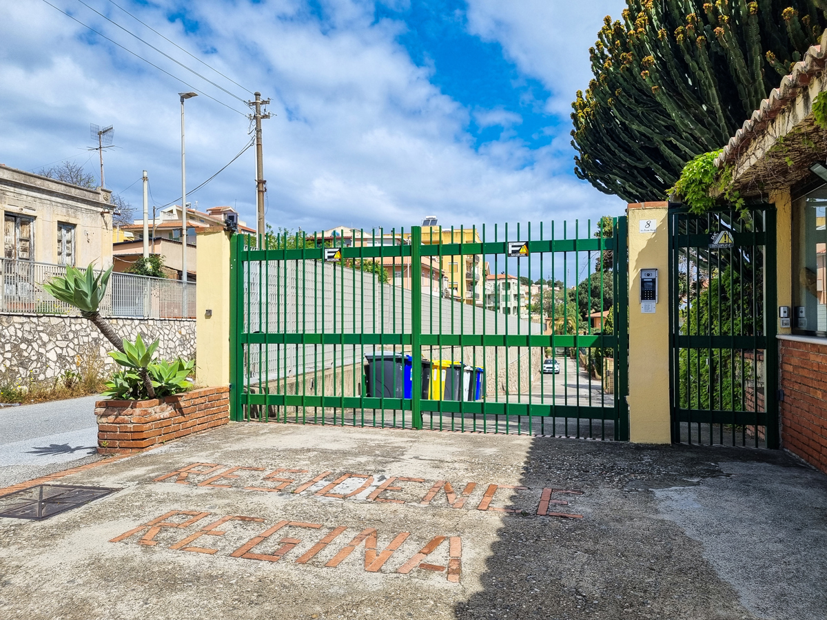 Foto 3 di 41 - Villa in vendita a Messina
