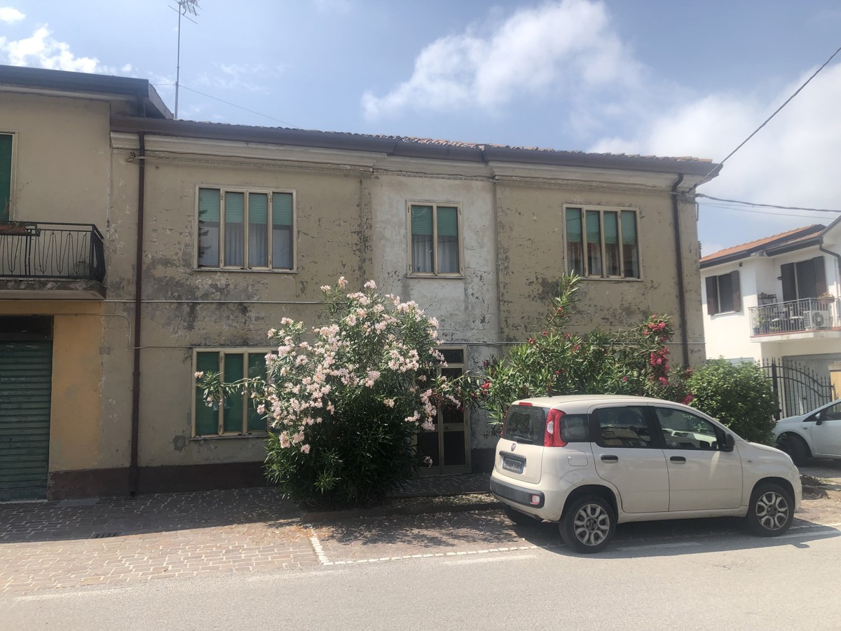 Foto 2 di 11 - Palazzo o stabile in vendita a Corbola