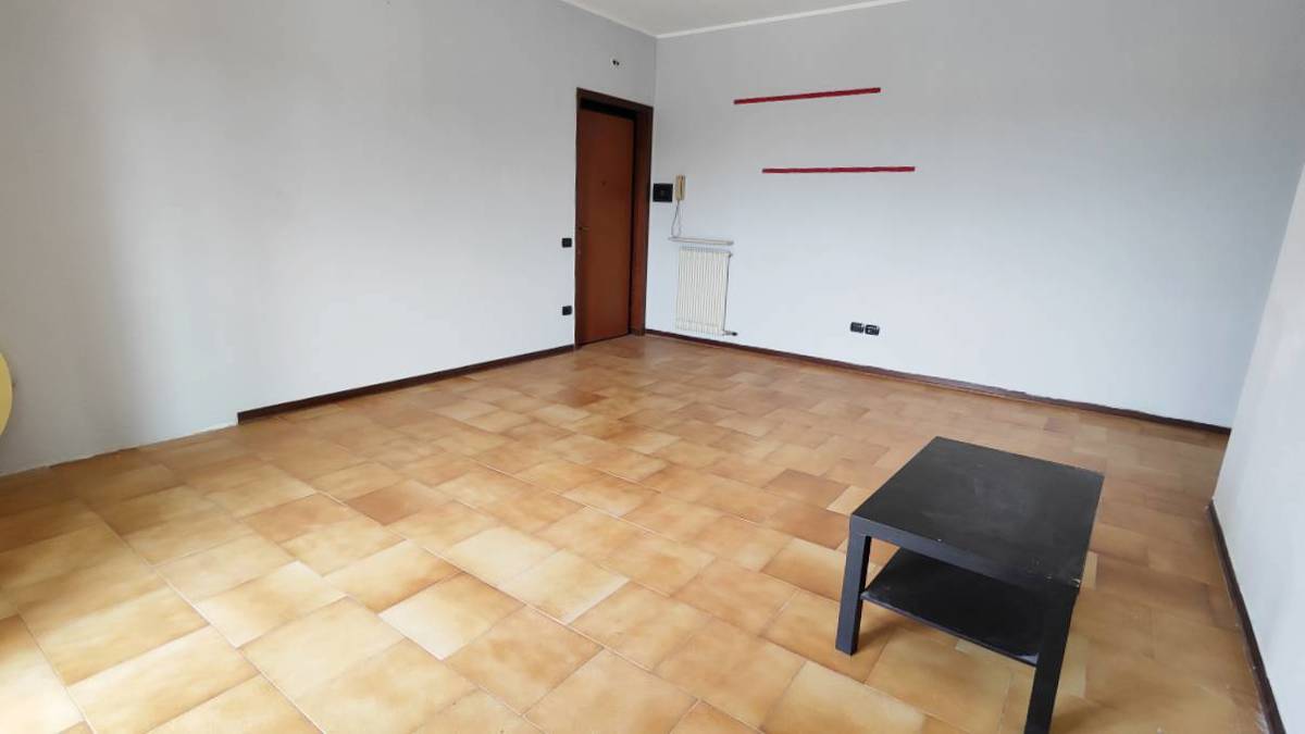 Foto 3 di 23 - Appartamento in vendita a Cadeo