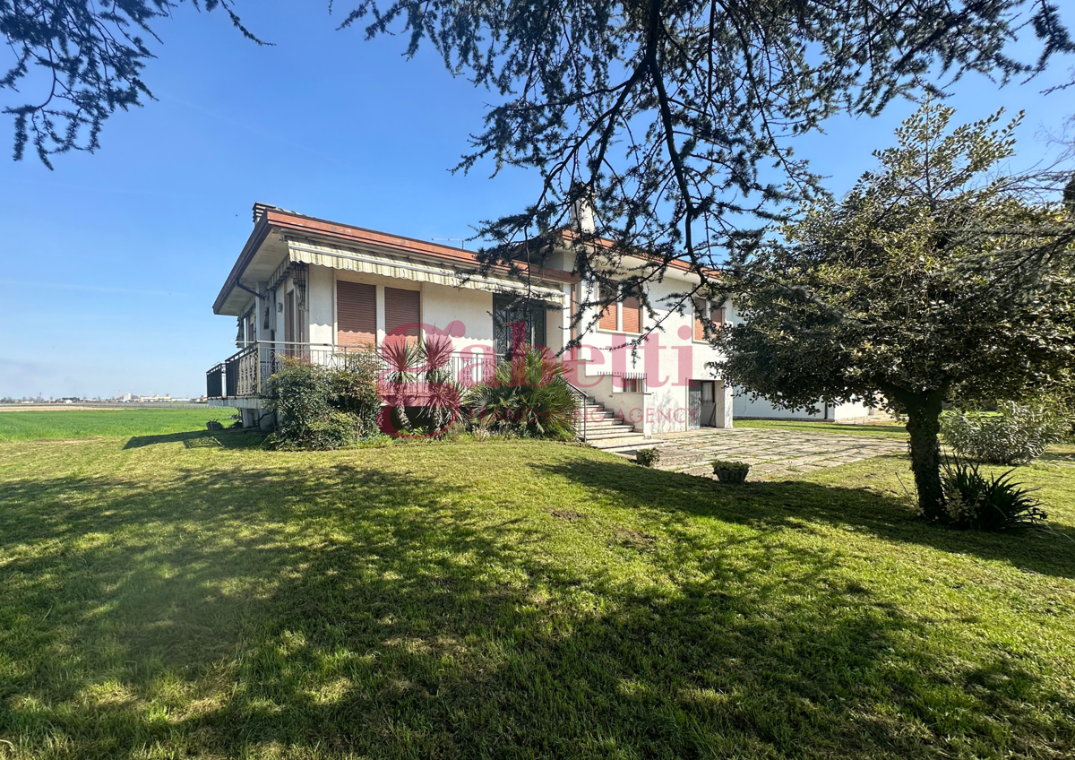 Foto 1 di 12 - Villa in vendita a Bagnoli di Sopra