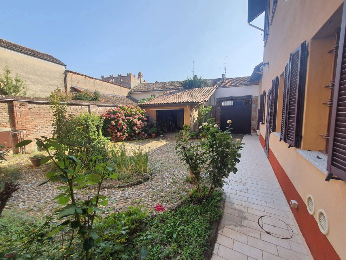 Foto 2 di 35 - Casa indipendente in vendita a San Giorgio Lomellina