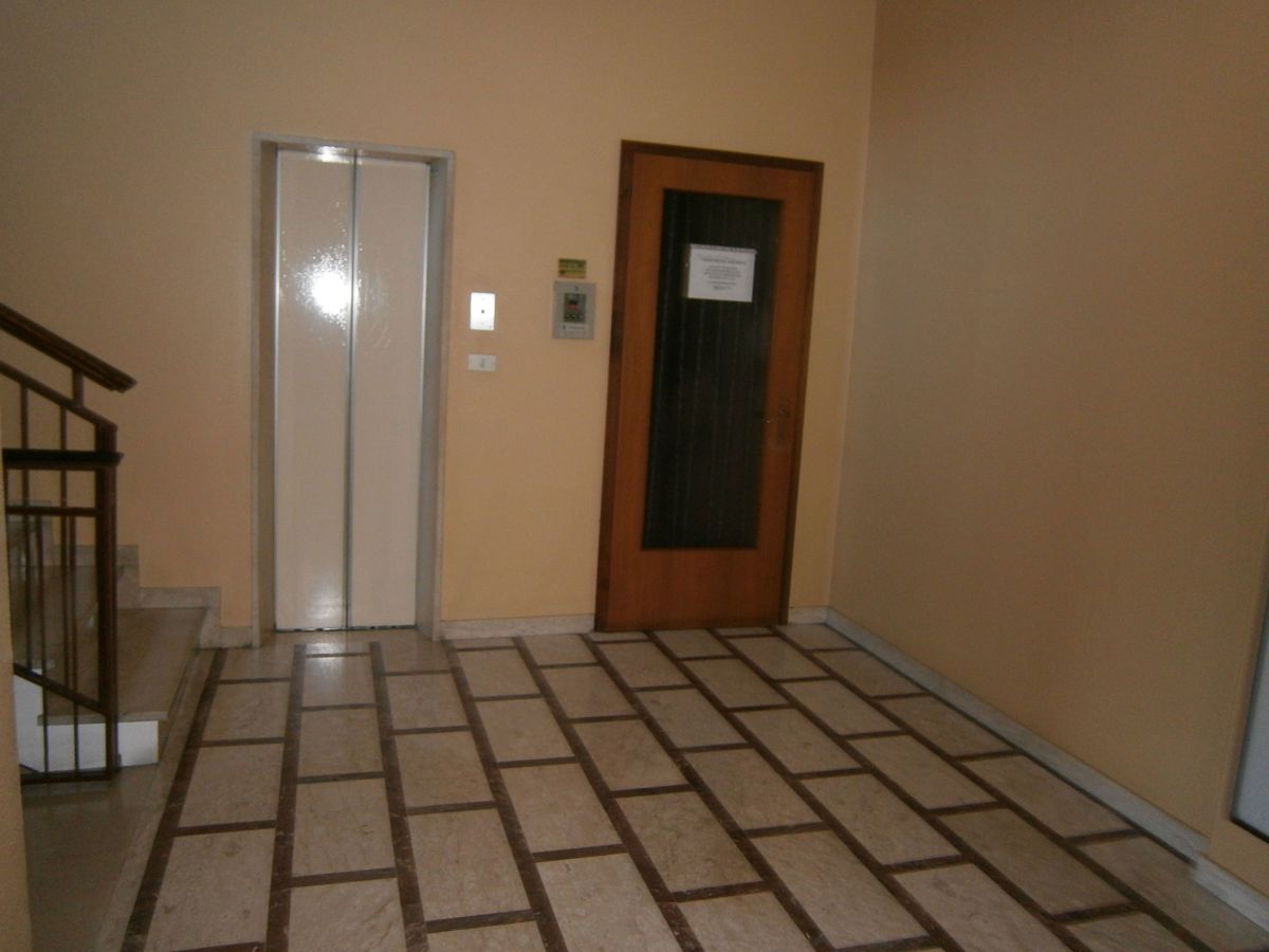 Foto 4 di 9 - Appartamento in vendita a Rovigo