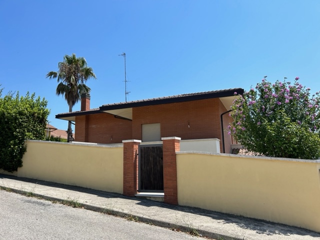 Foto 3 di 50 - Villa in vendita a Villamagna