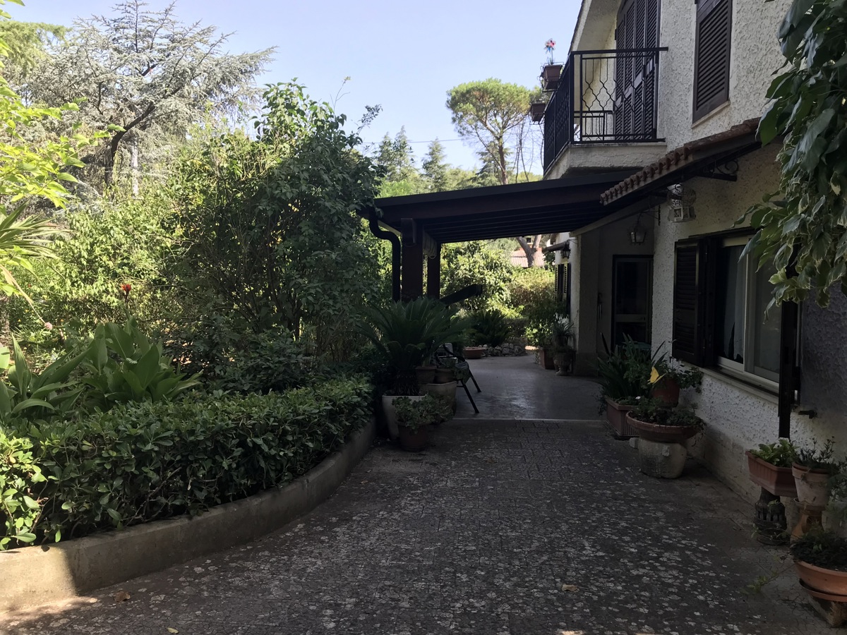 Foto 2 di 12 - Villa in vendita a Cassano delle Murge