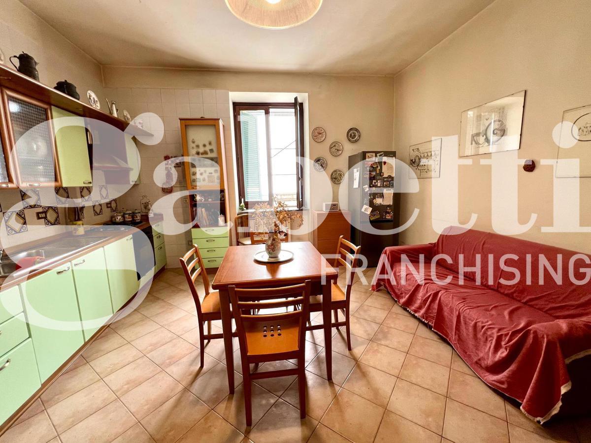 Foto 2 di 12 - Appartamento in vendita a Pozzuoli