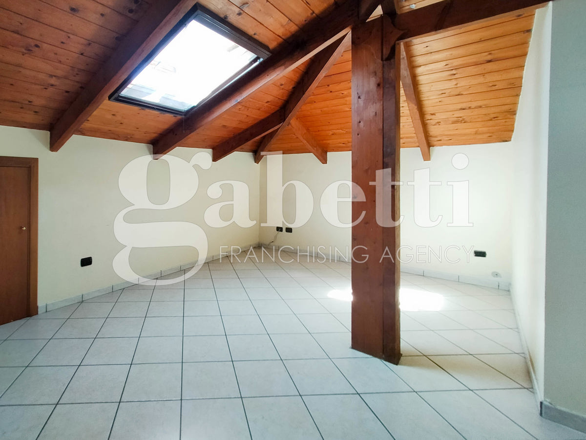 Foto 18 di 22 - Villa a schiera in vendita a Giugliano in Campania
