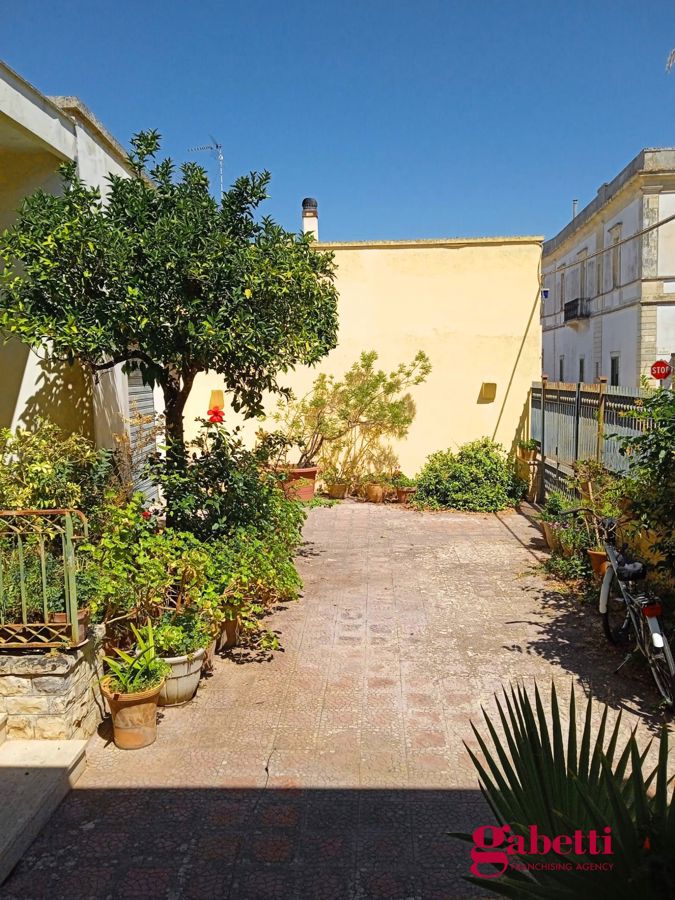 Foto 41 di 51 - Casa indipendente in vendita a Minervino di Lecce
