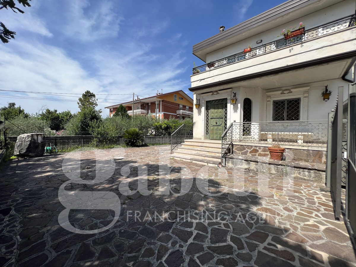 Foto 50 di 50 - Villa in vendita a Isernia