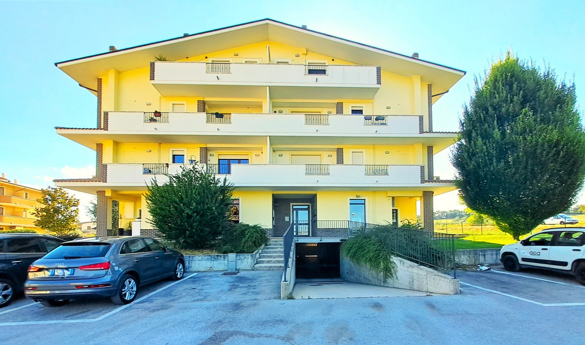 Foto 2 di 18 - Appartamento in vendita a Rosciano