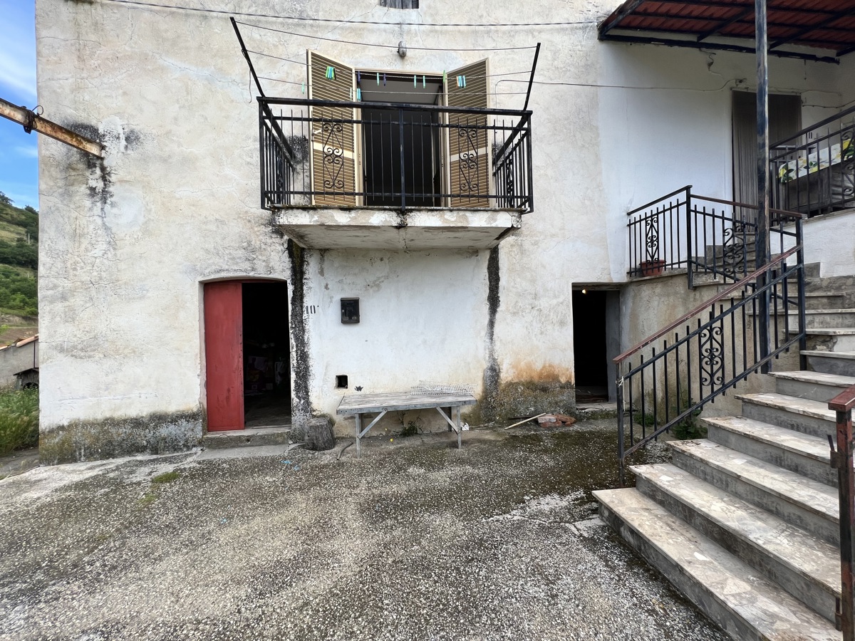 Casa indipendente in vendita a San Pietro In Amantea (CS)