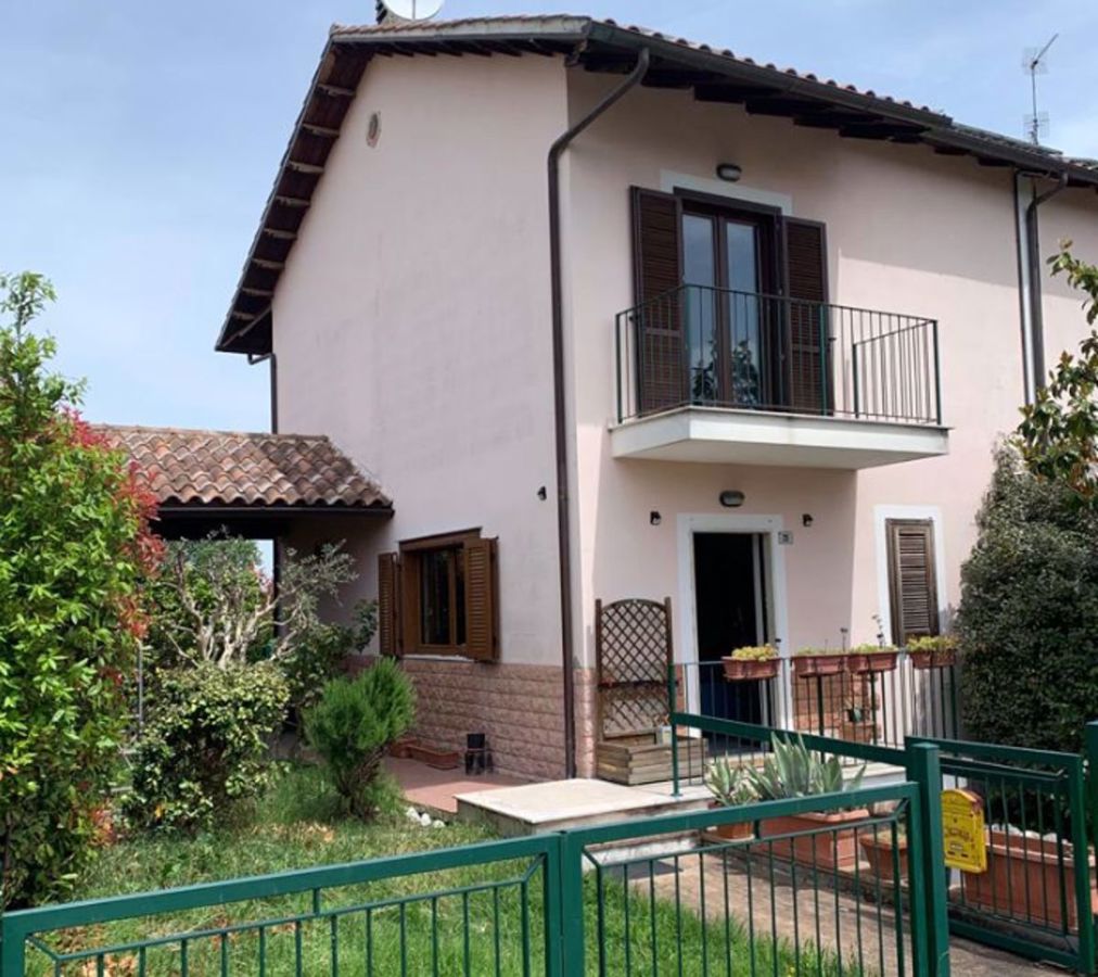 Foto 5 di 5 - Villa a schiera in vendita a Bevagna