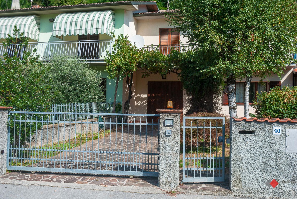 Foto 31 di 39 - Villa a schiera in vendita a Castelnuovo Garfagnana