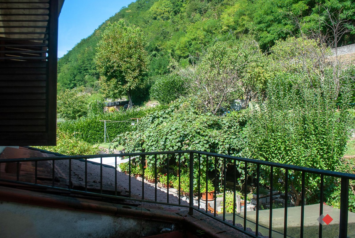 Foto 26 di 39 - Villa a schiera in vendita a Castelnuovo Garfagnana