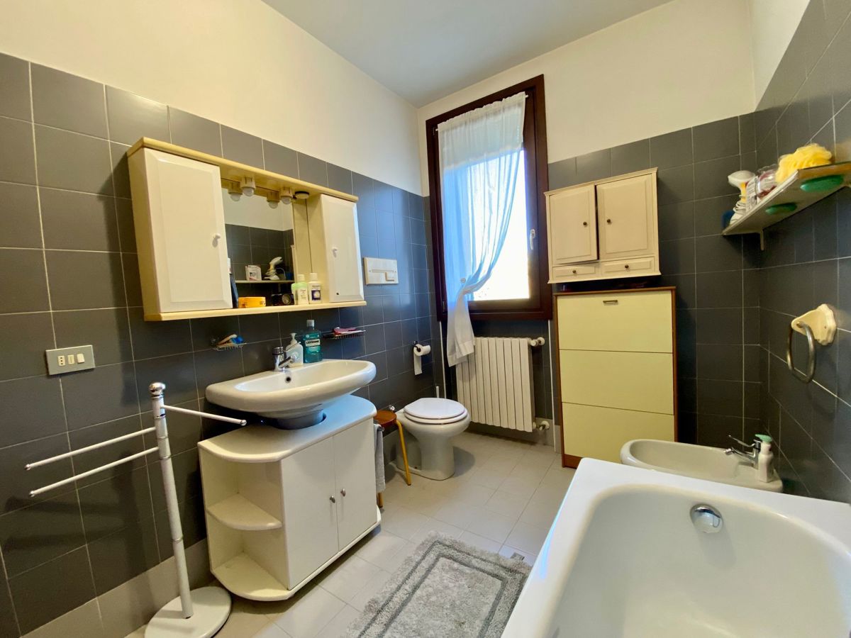 Foto 48 di 50 - Appartamento in vendita a Cremona