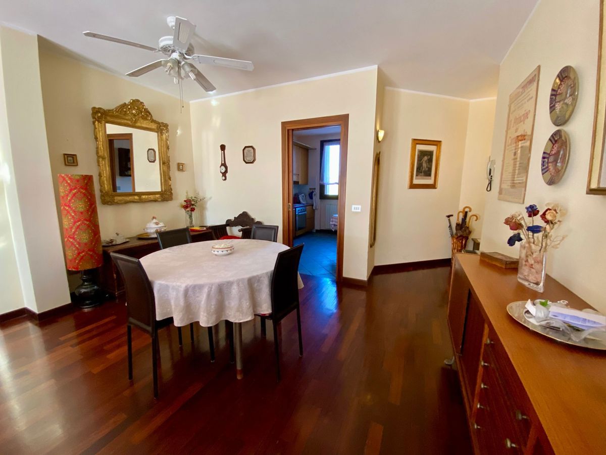Foto 11 di 50 - Appartamento in vendita a Cremona