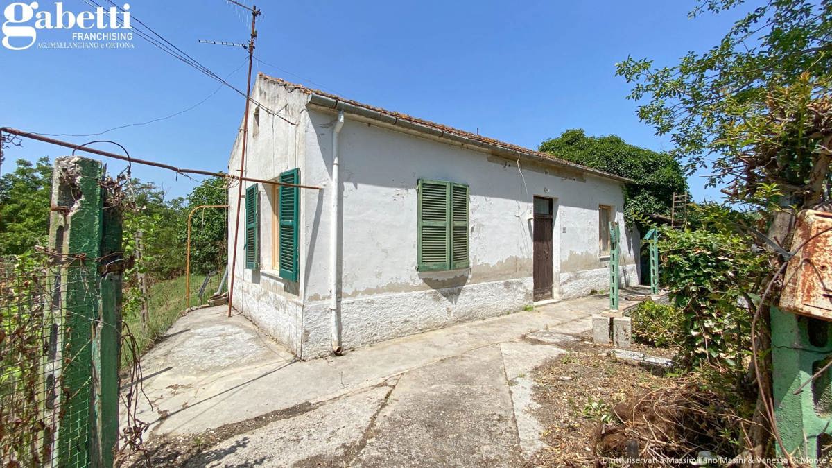 Foto 1 di 18 - Casa indipendente in vendita a Lanciano