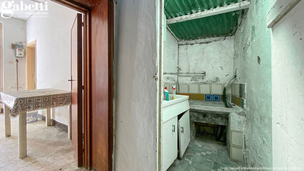 Foto 16 di 18 - Casa indipendente in vendita a Lanciano