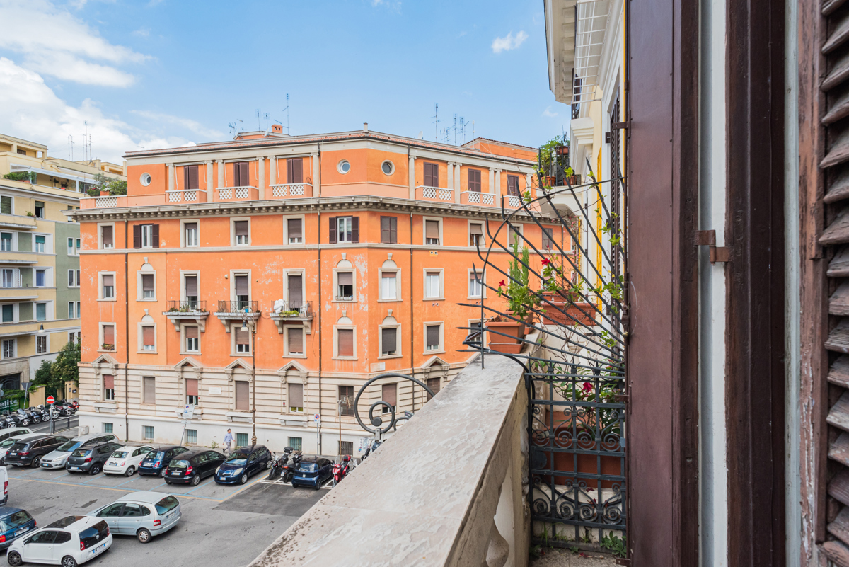 Foto 27 di 31 - Appartamento in vendita a Roma