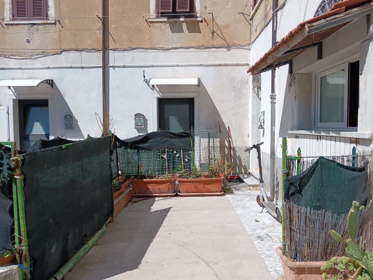 Foto 31 di 43 - Appartamento in vendita a Carrara