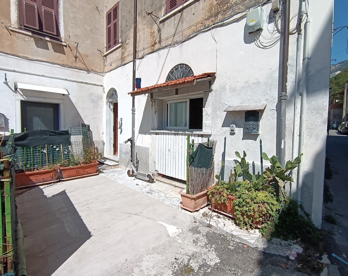 Foto 17 di 43 - Appartamento in vendita a Carrara