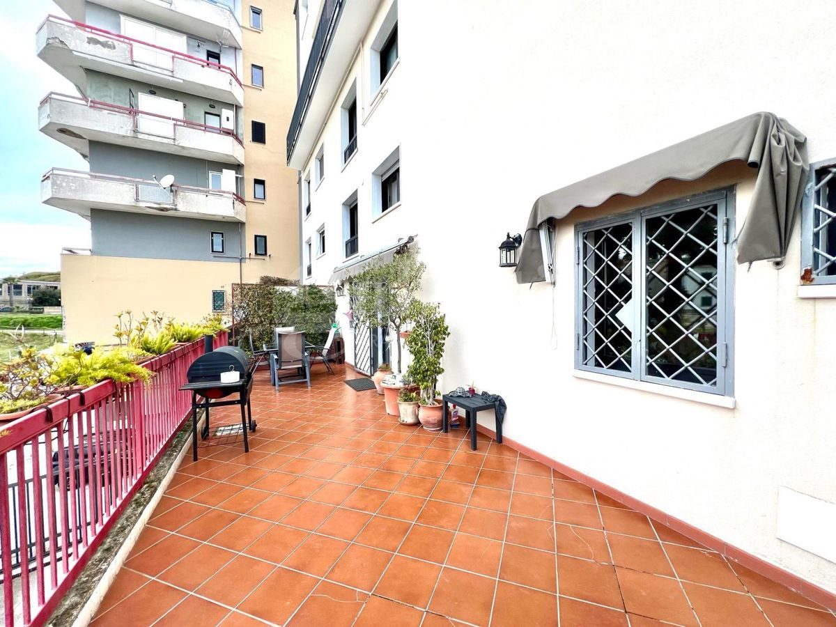 Foto 21 di 45 - Appartamento in vendita a Pozzuoli
