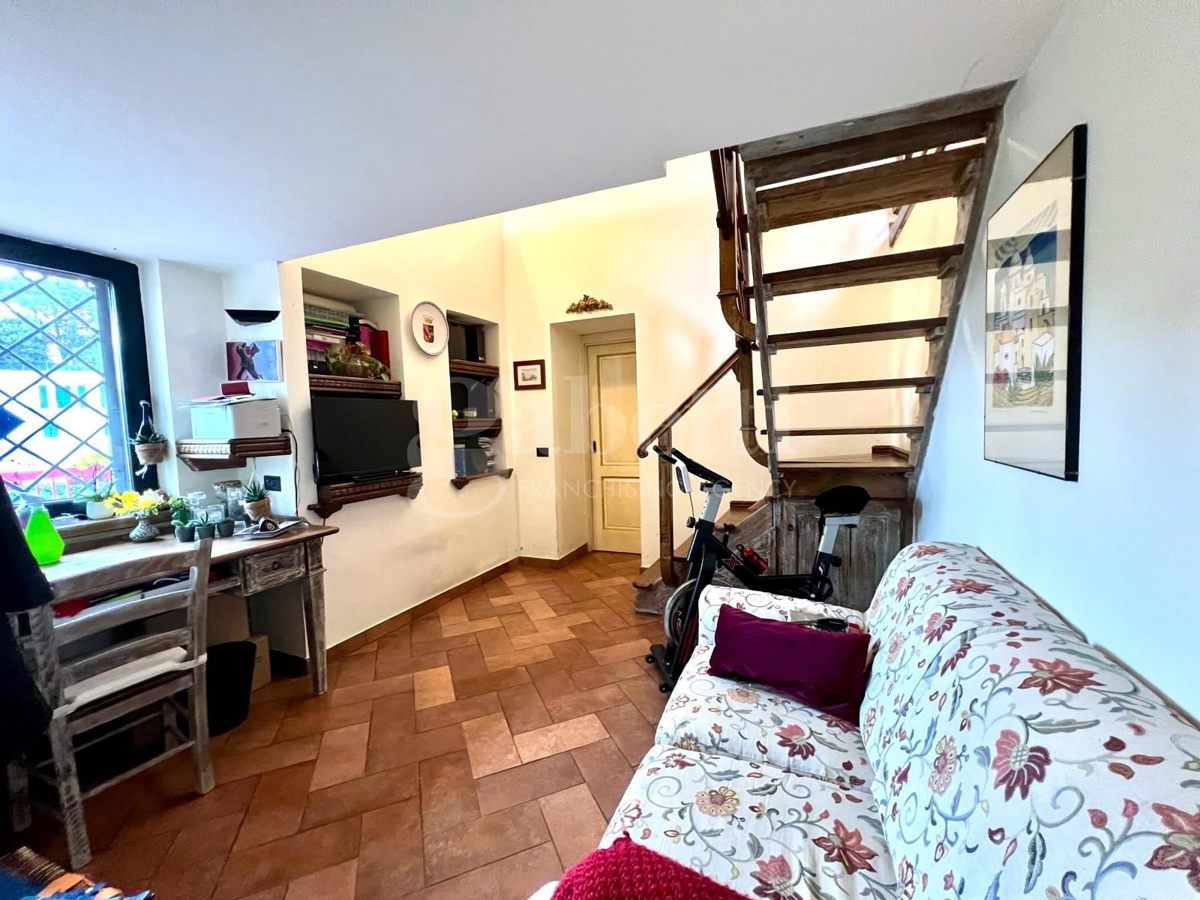 Foto 25 di 45 - Appartamento in vendita a Pozzuoli