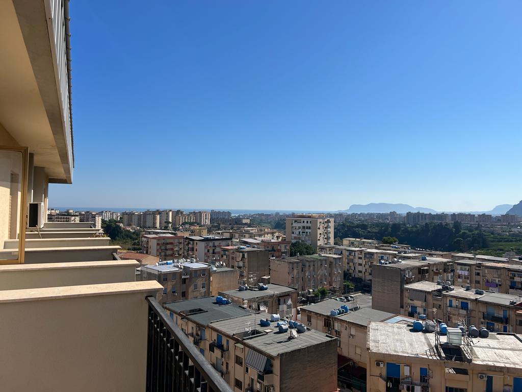 Foto 23 di 28 - Appartamento in vendita a Palermo