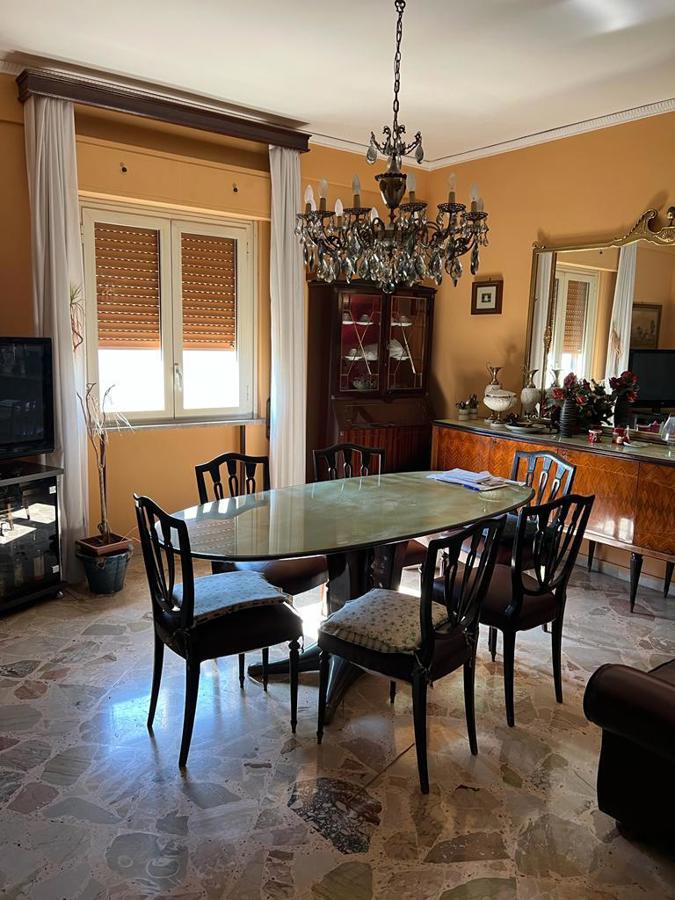 Foto 11 di 28 - Appartamento in vendita a Palermo