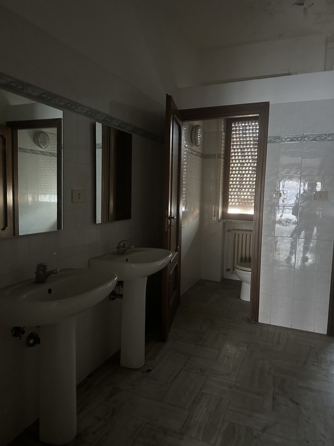 Foto 24 di 26 - Appartamento in vendita a Avellino